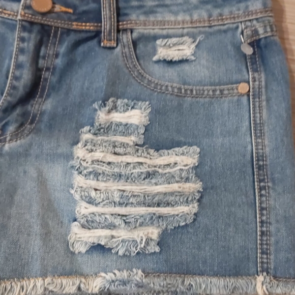 Distressed Denim Shorts by Romeo & Juliet Couture - Picture 7 of 13